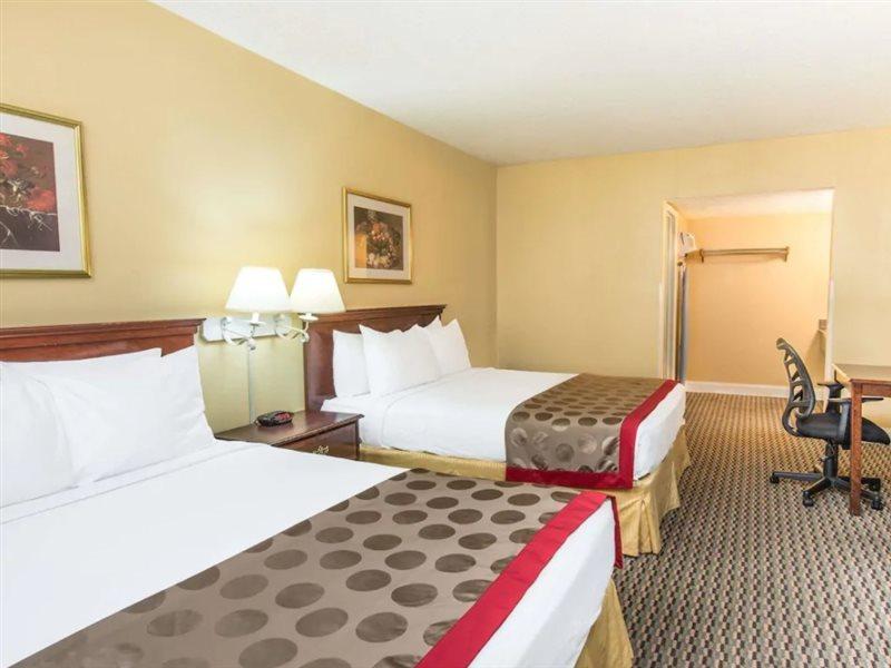 Radisson Hotel ウェスト・サクラメント エクステリア 写真